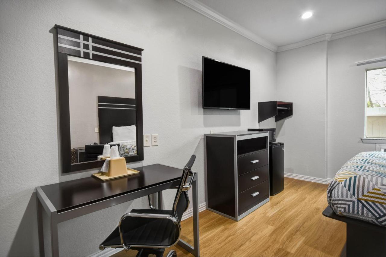 Motel 6 Humble, Tx - Houston International Airport المظهر الخارجي الصورة