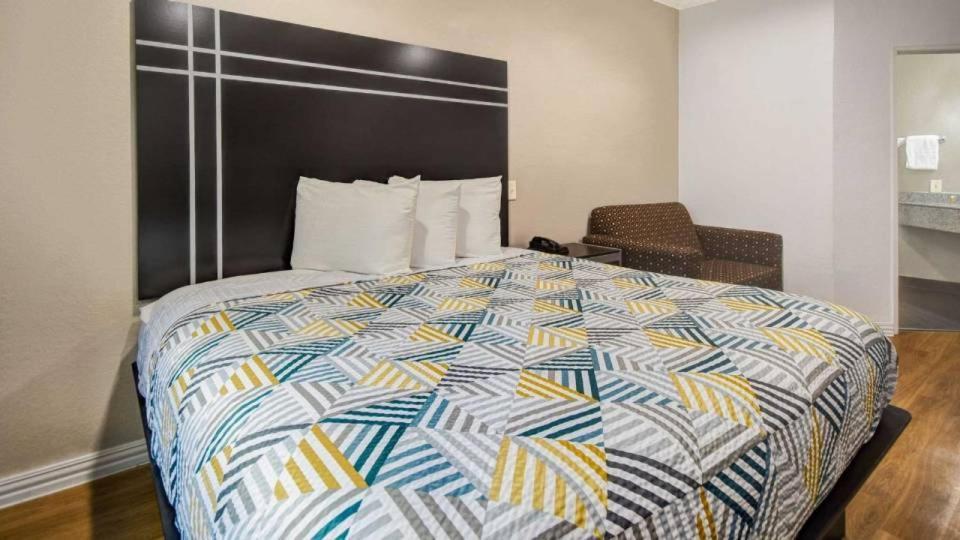 Motel 6 Humble, Tx - Houston International Airport المظهر الخارجي الصورة